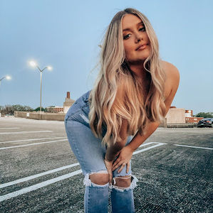 Meet your Posher, Katelynn